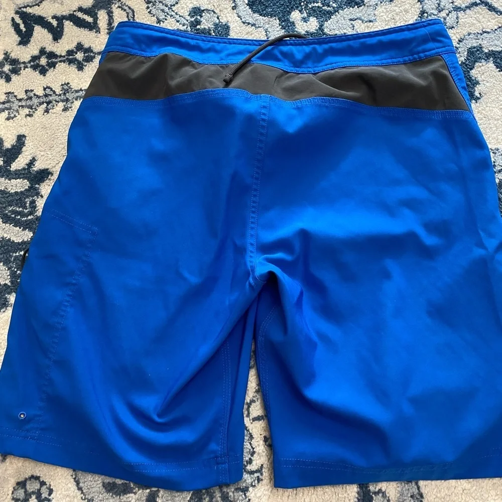 THE NORTH FACE blue swim trunks shorts zipper pocket summer swimming size 32